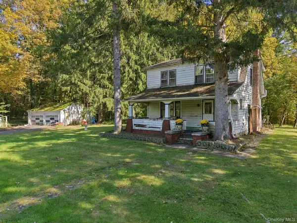 696 Springtown RD, Tillson, NY 12486