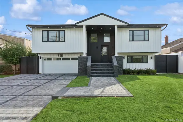 716 Oakland AVE, Cedarhurst, NY 11516