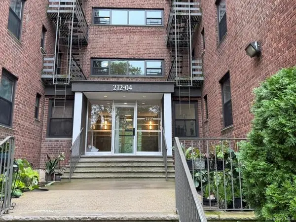 212-04 75th AVE #5K, Bayside, NY 11364
