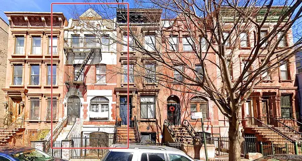 111 W 132nd ST, New York (manhattan), NY 10027