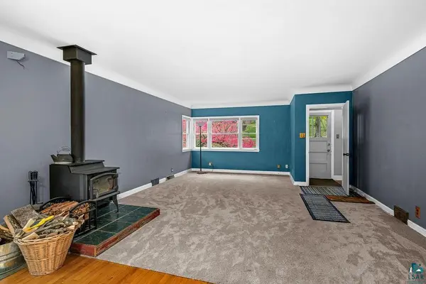 614 Sparkman Ave, Duluth, MN 55803