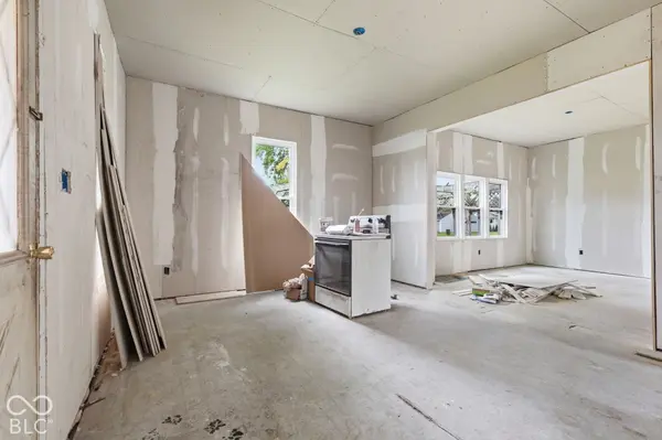 2115 S I ST, Elwood, IN 46036