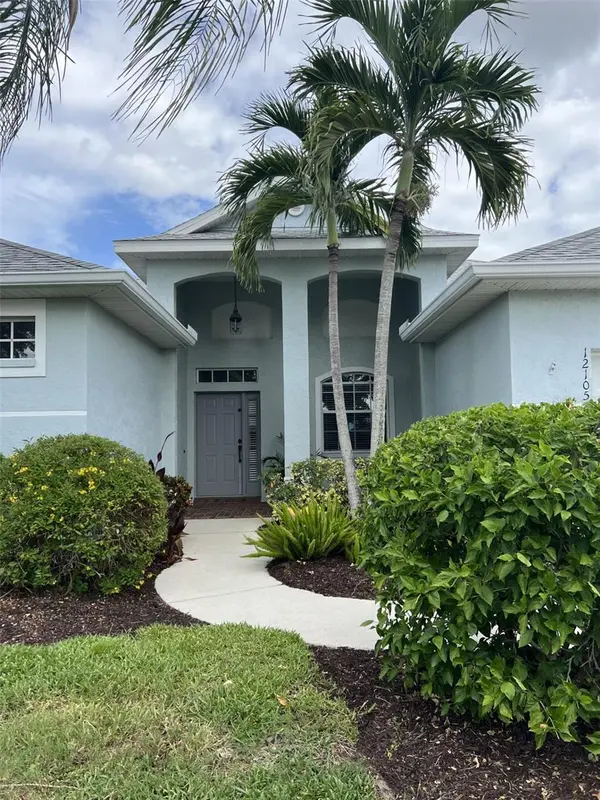 12105 BEEFLOWER DR, Lakewood Ranch, FL 34202