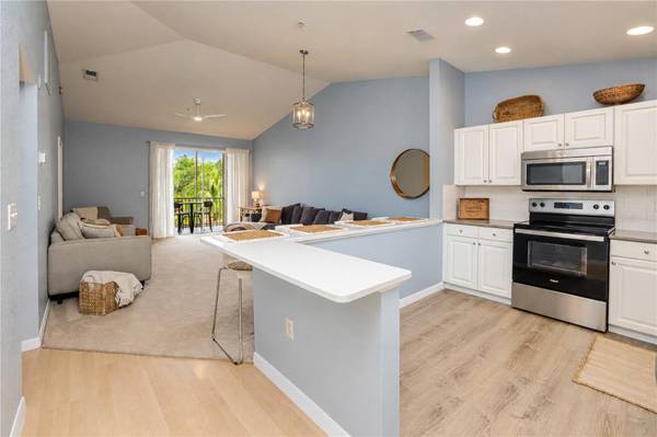 8389 WINGATE DR #2320, Sarasota, FL 34238