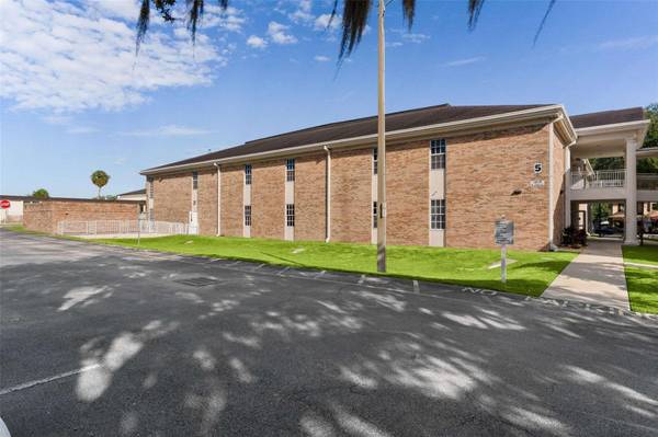 1019 W MAIN ST, Leesburg, FL 34748