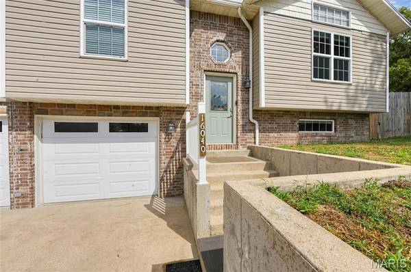 16040 Haidyn RD, St Robert, MO 65584