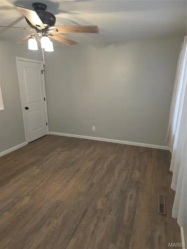 205 Midland DR, Wright City, MO 63390