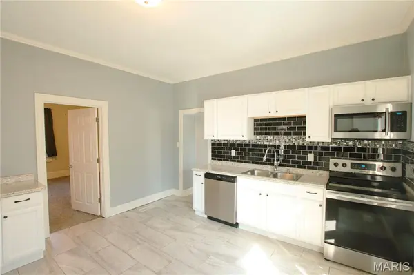 209 W Madison AVE, Owensville, MO 65066