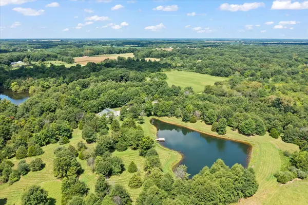 60 Acres on River RD, Kinmundy, IL 62854