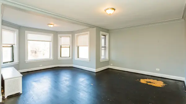 2217 E 69th ST #3, Chicago, IL 60649