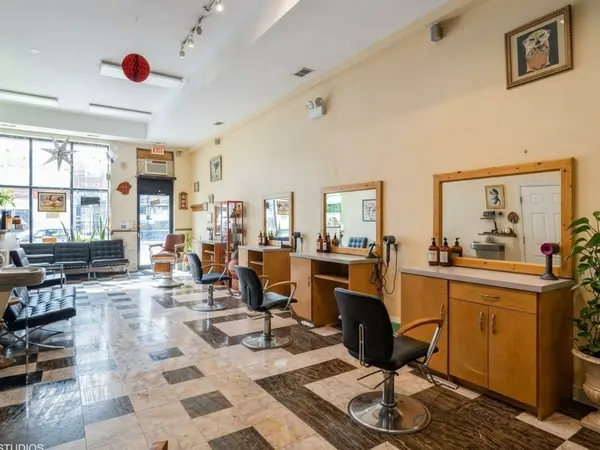 2946 W Belmont AVE #1, Chicago, IL 60618