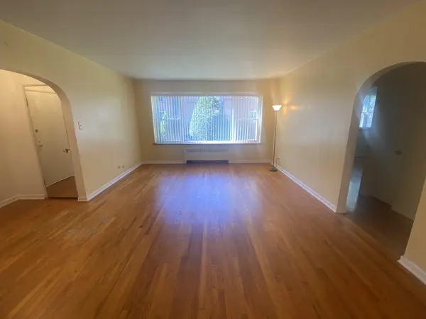 2637 W Fitch AVE #1E, Chicago, IL 60645