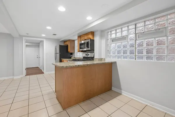1510 W Addison ST #G, Chicago, IL 60613