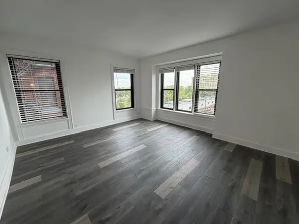 5300 S South Shore DR #63, Chicago, IL 60615