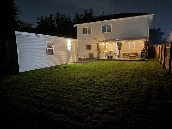 290 E Norman LN, Wheeling, IL 60090