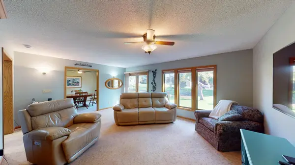 1112 Bridge AVE, Albert Lea, MN 56007