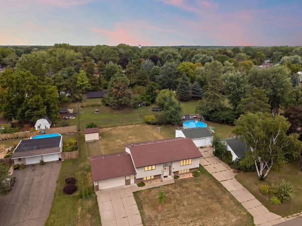 361 Eldridge AVE E, Maplewood, MN 55117