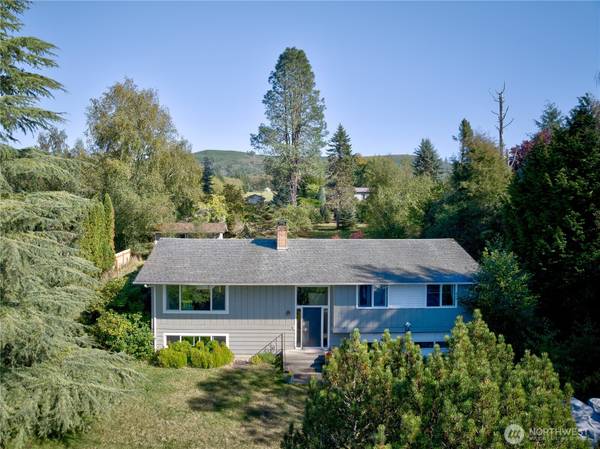 14 Crista Vista DR, Cathlamet, WA 98612