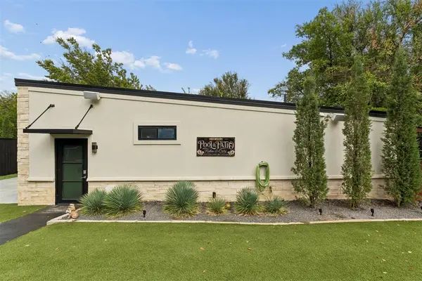2824 Guilford LN, Oklahoma City, OK 73120
