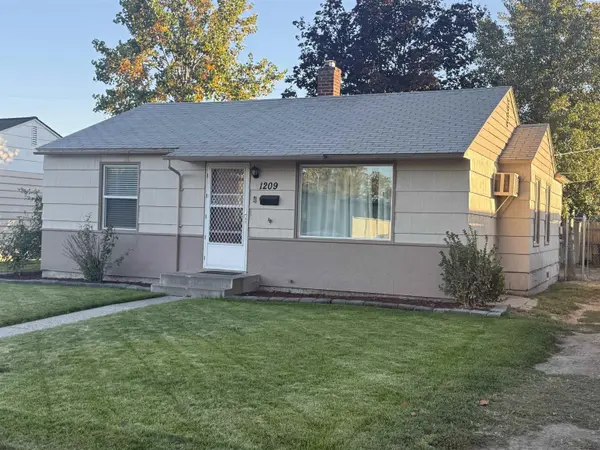 1209 W 1ST, Kennewick, WA 99336