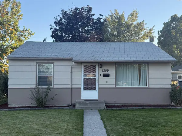 1209 W 1ST, Kennewick, WA 99336