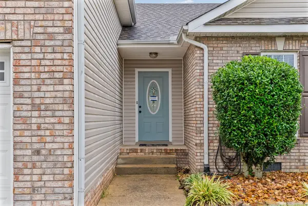 3387 Poplar Hl, Clarksville, TN 37043