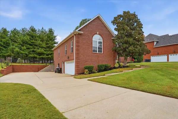4006 Pilgrim Trl, Greenbrier, TN 37073