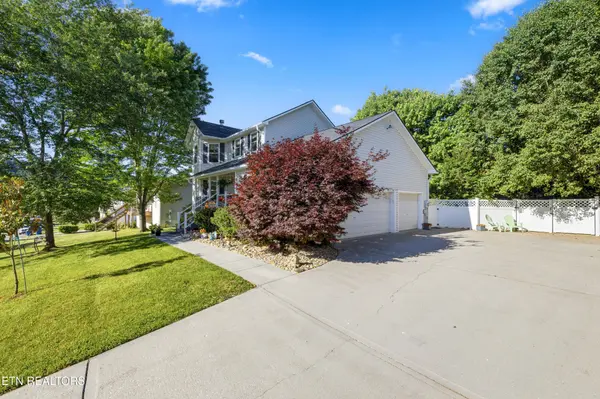 6835 Rambling Brooks Lane, Knoxville, TN 37918