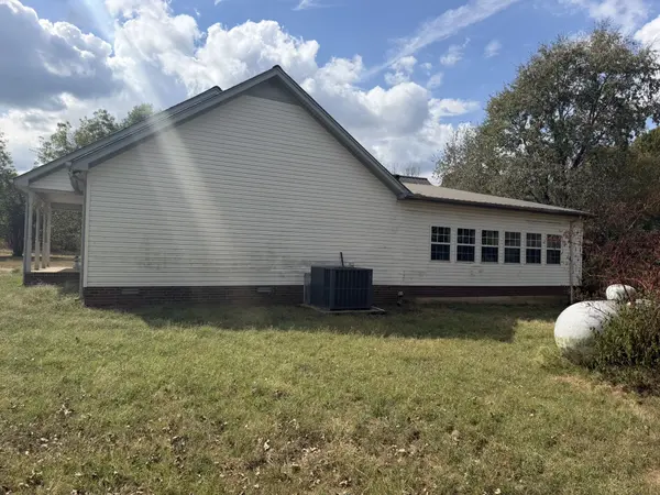 2100 Murray Kittrell Rd, Readyville, TN 37149