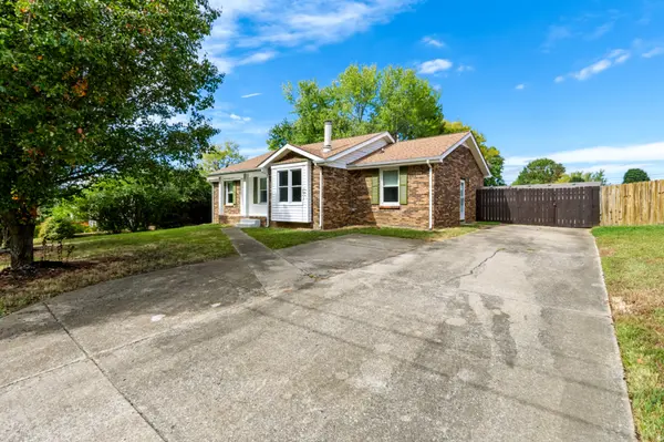223 Marshall Dr, Clarksville, TN 37042