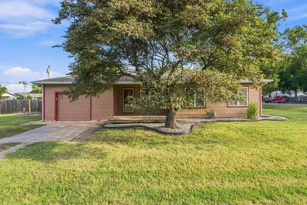 230 W Litson,  Benton,  KS 67017