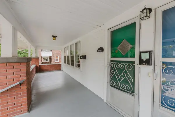 301 S Rutan, Wichita, KS 67218