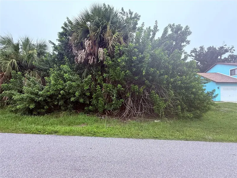 348 LA PLAYA LN, Port Charlotte, FL 33953