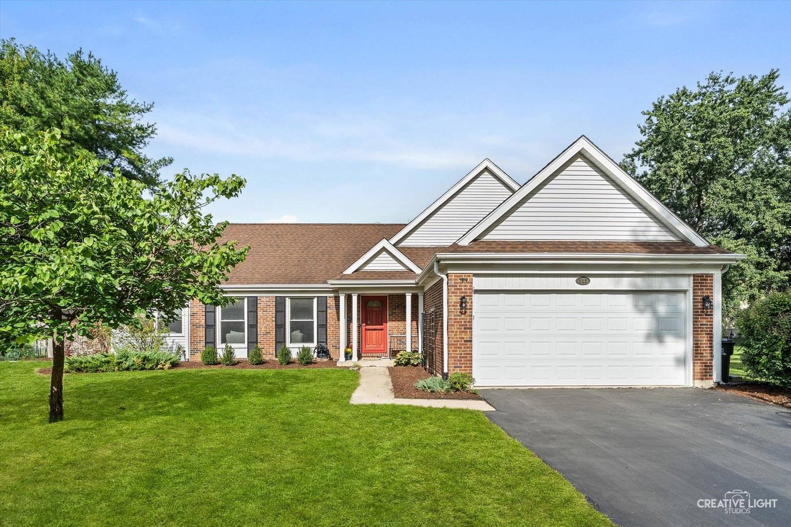 311 Devlin CT, Naperville, IL 60565