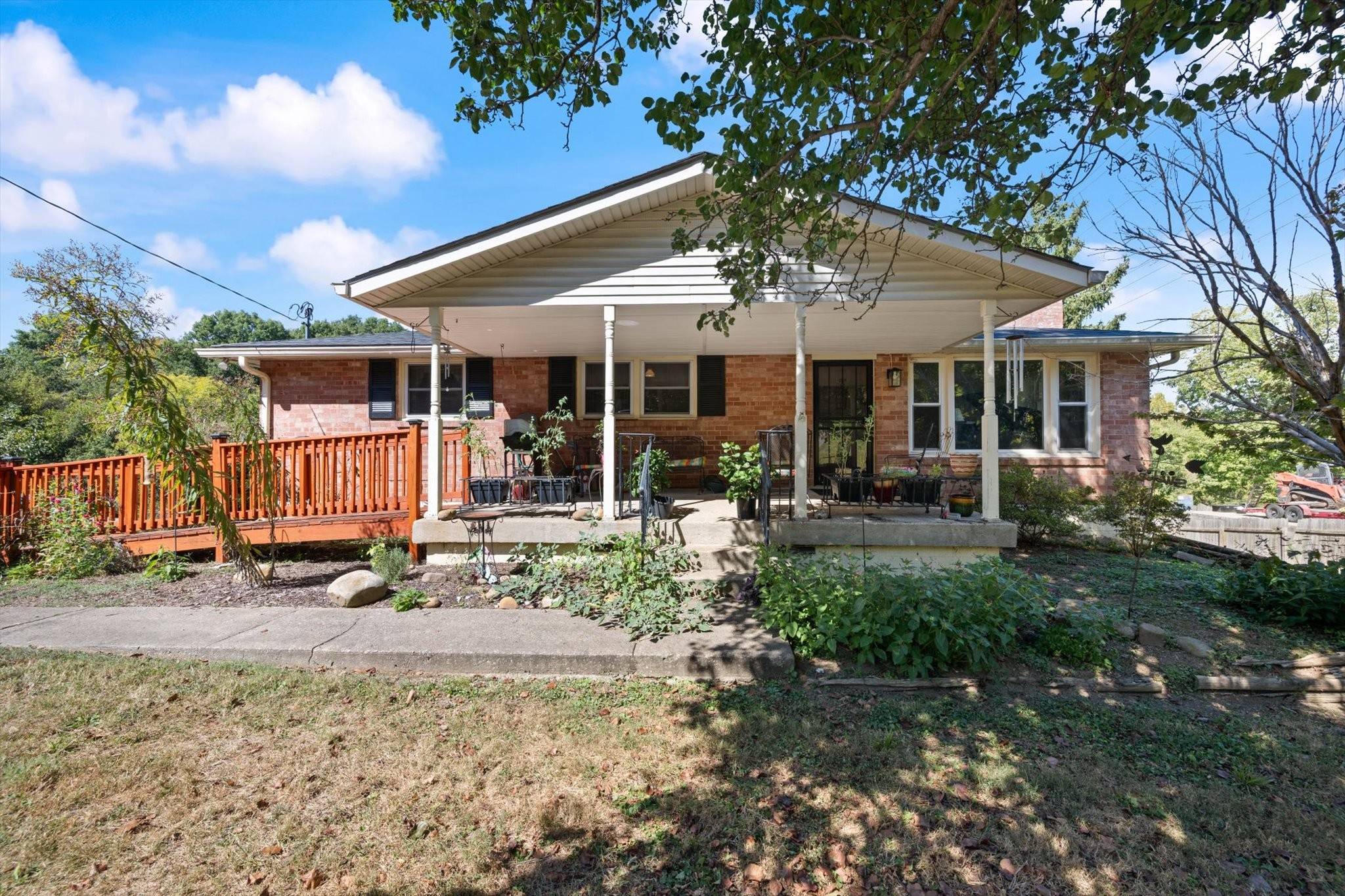 215 Shevel Dr, Goodlettsville, TN 37072