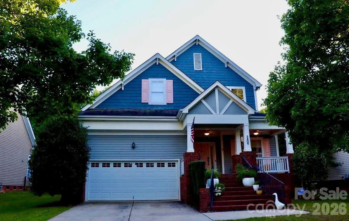 5809 Mantario DR, Charlotte, NC 28269