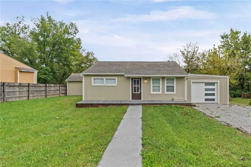 9122 Askew AVE, Kansas City, MO 64132