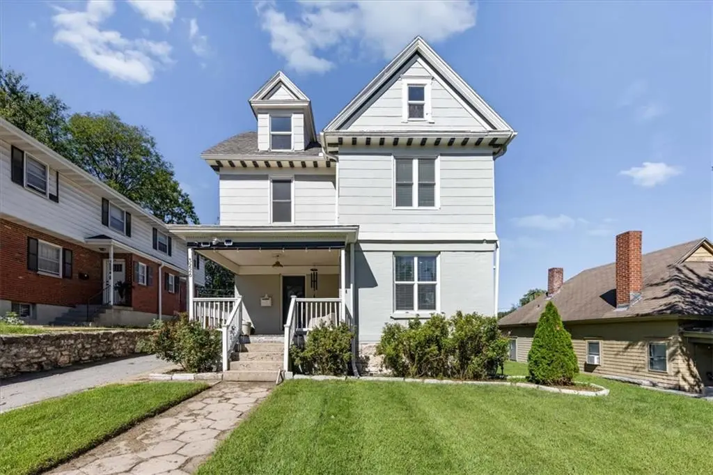 3226 Lexington AVE, Kansas City, MO 64124