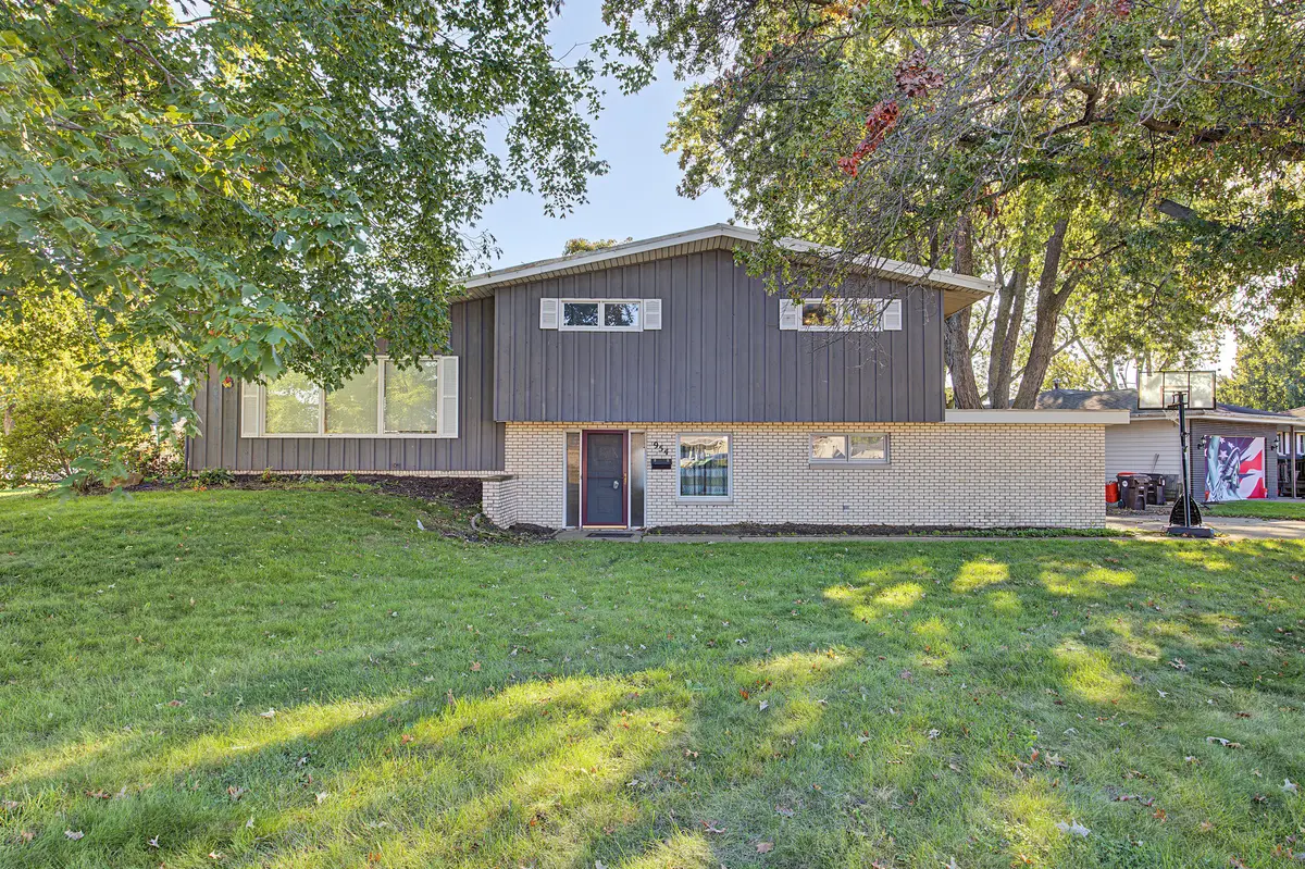 954 E MADISON ST, Morton, IL 61550