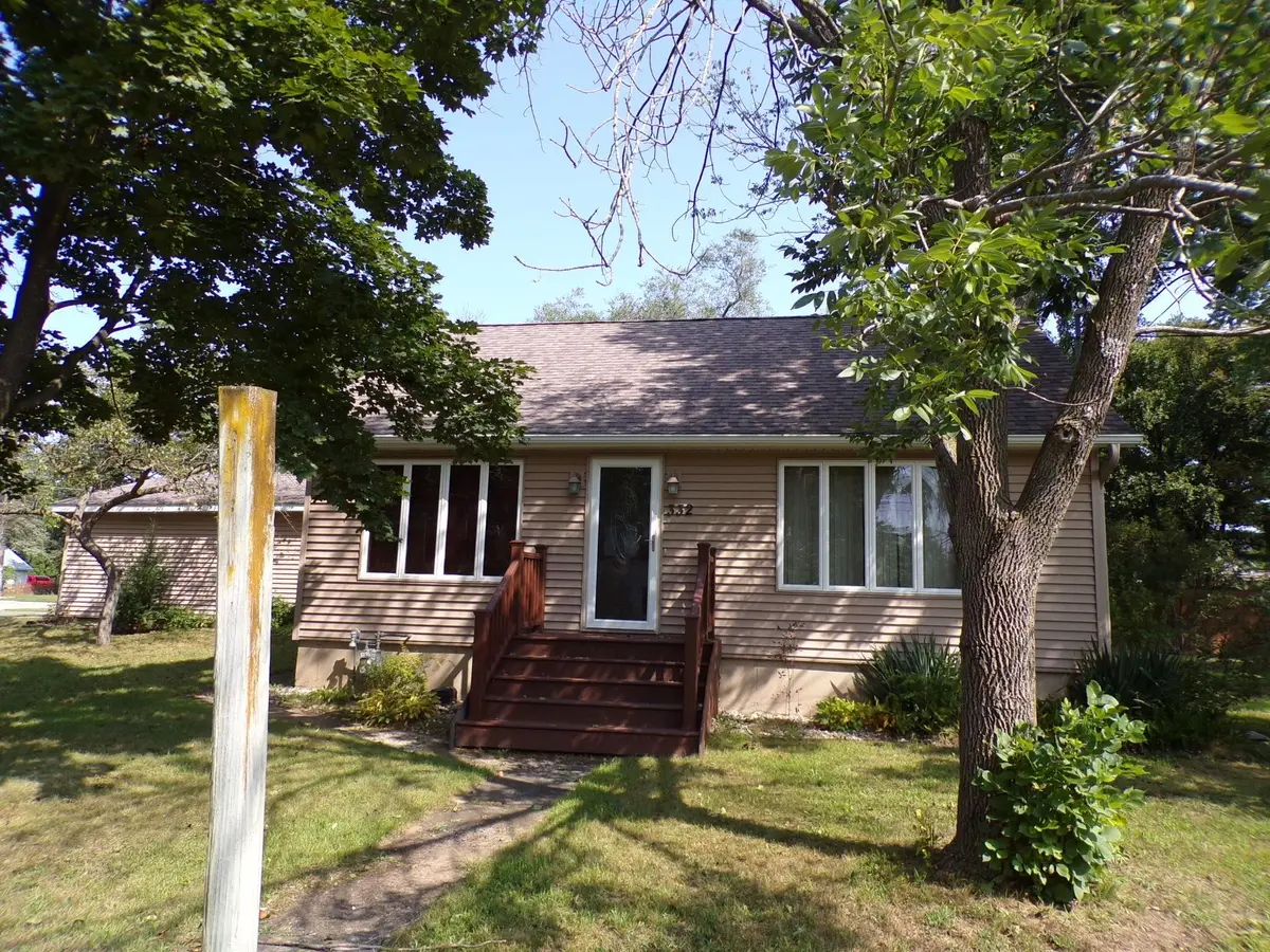 332 W MADISON ST, Wautoma, WI 54982
