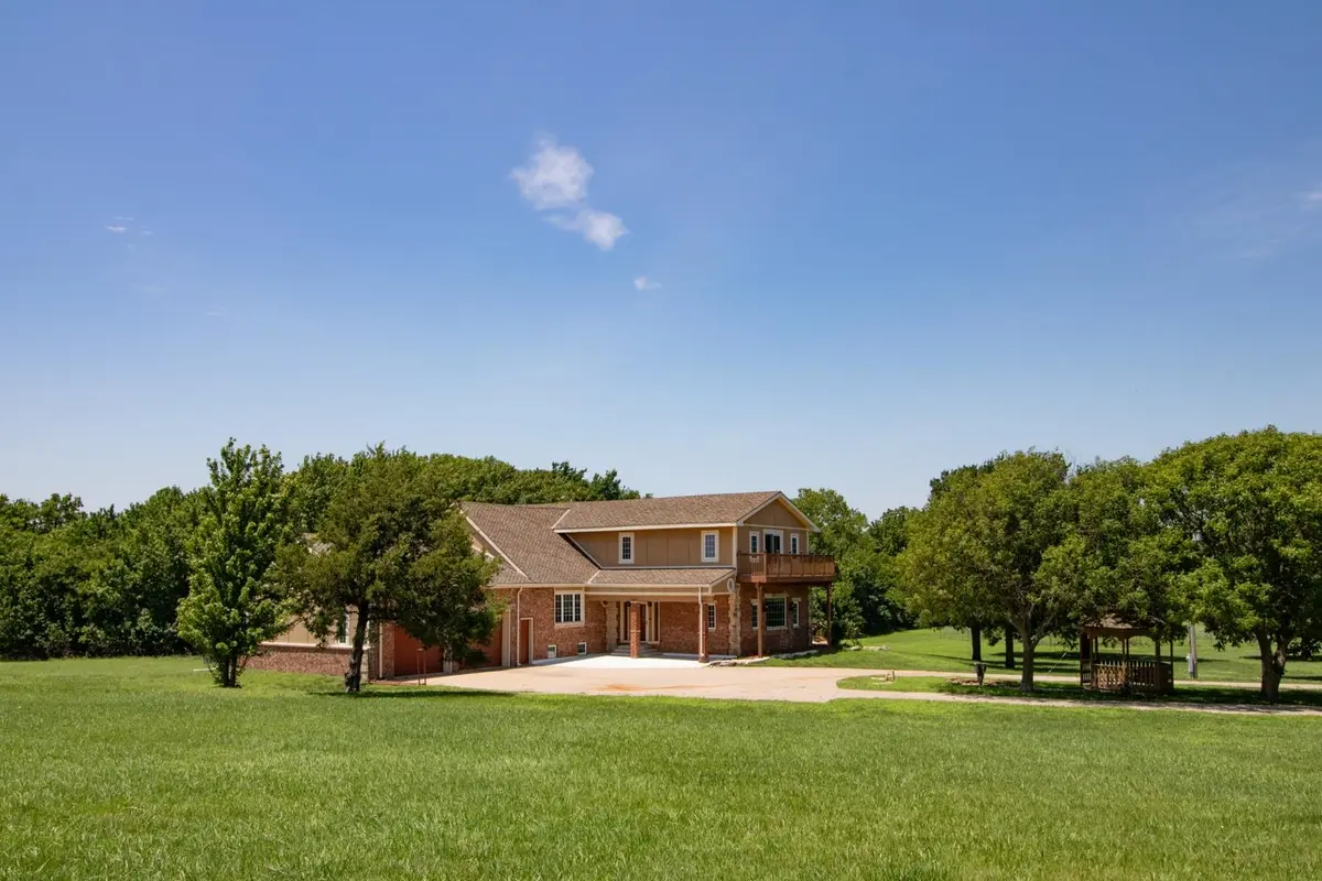 1677 E 120th Avenue North, Mulvane, KS 67110