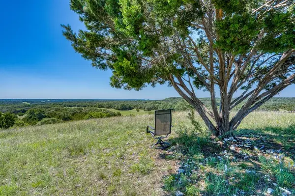 993 Blackbuck Ridge DR, Lampasas, TX 76550