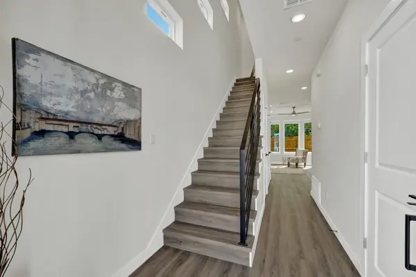 104 Creekside TRL #902, Kyle, TX 78640