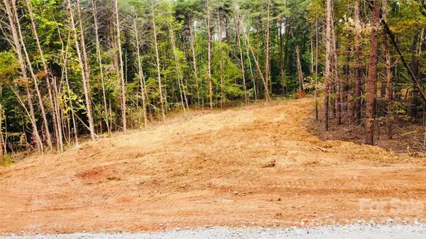 3542 Vilas DR #2, Claremont, NC 28610