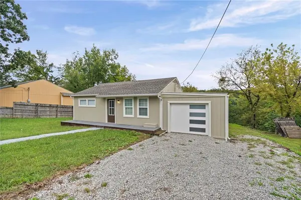 9122 Askew AVE, Kansas City, MO 64132