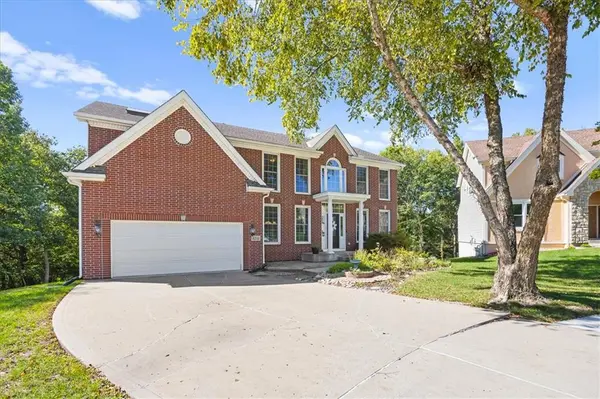 8216 N Michigan CT, Kansas City, MO 64118