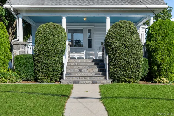 18 Coakley AVE, Harrison, NY 10528