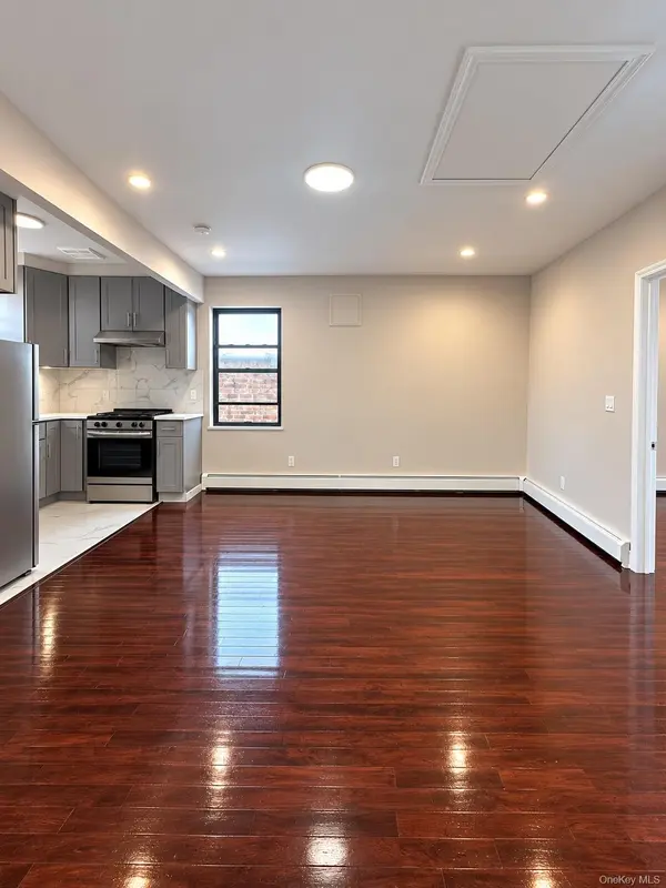 3257 84th ST, East Elmhurst, NY 11370
