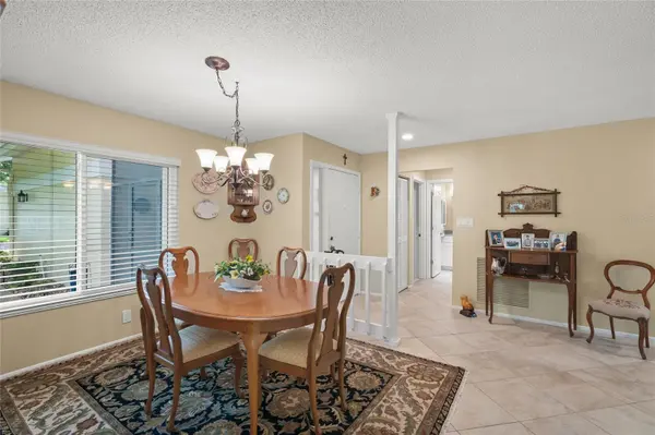 4239 CARRIAGE DR #36, Sarasota, FL 34241