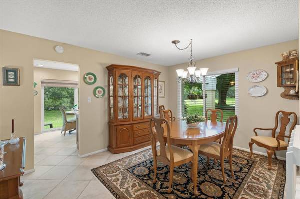 4239 CARRIAGE DR #36, Sarasota, FL 34241